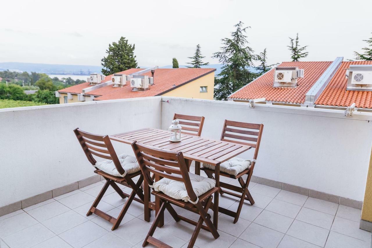 Appartement Apartma Joy - Private Beach à Ankaran Extérieur photo