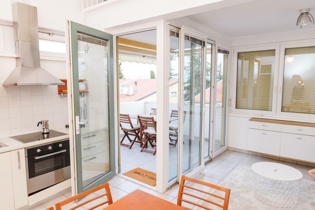 Appartement Apartma Joy - Private Beach à Ankaran Extérieur photo